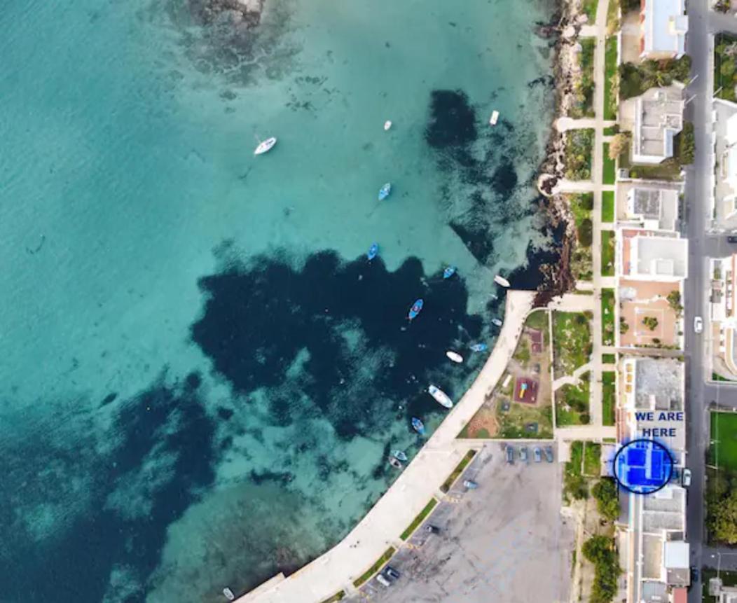Appartamento Incantevole Affacciato Sul Mare. ポルト・チェザーレオ エクステリア 写真